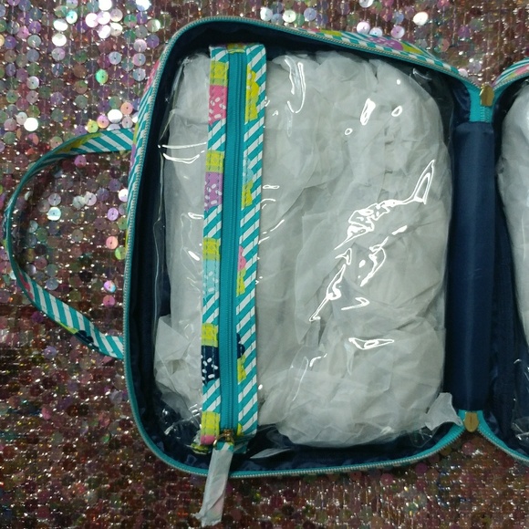 Dabney Lee Weekender makeup bag - Picture 3 of 4